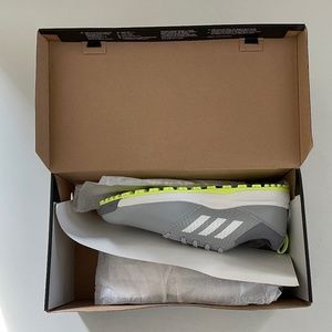 Adidas Men's Golf Shoes NWT with bonus golf shirts
